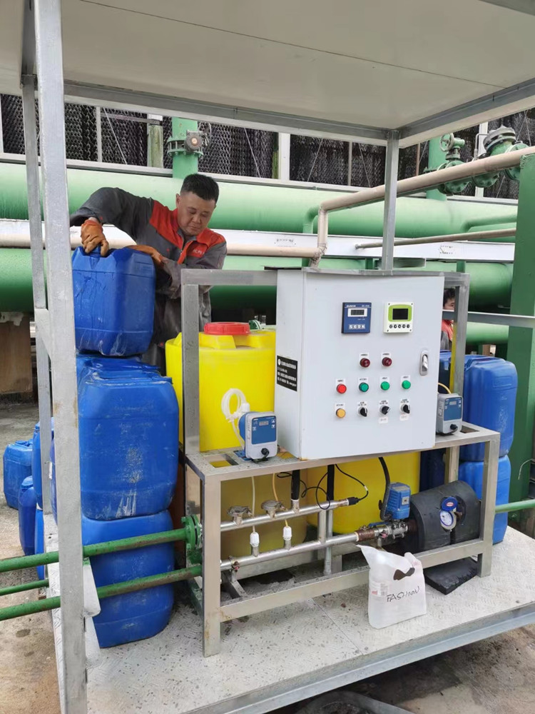 午夜国产精品视频预膜水处理加药5_副本
